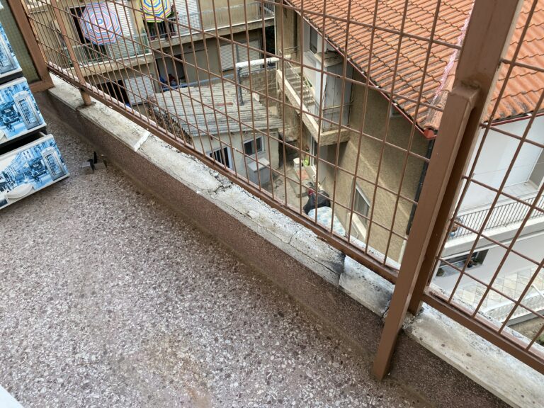 Κάγκελα μπαλκονιού
